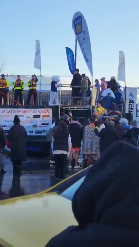 Polar Plunge community support